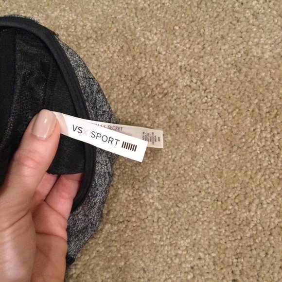 VICTORIAS SECRET- Knockout High Impact Front-Close Sports Bra 34C - Picture 3 of 7